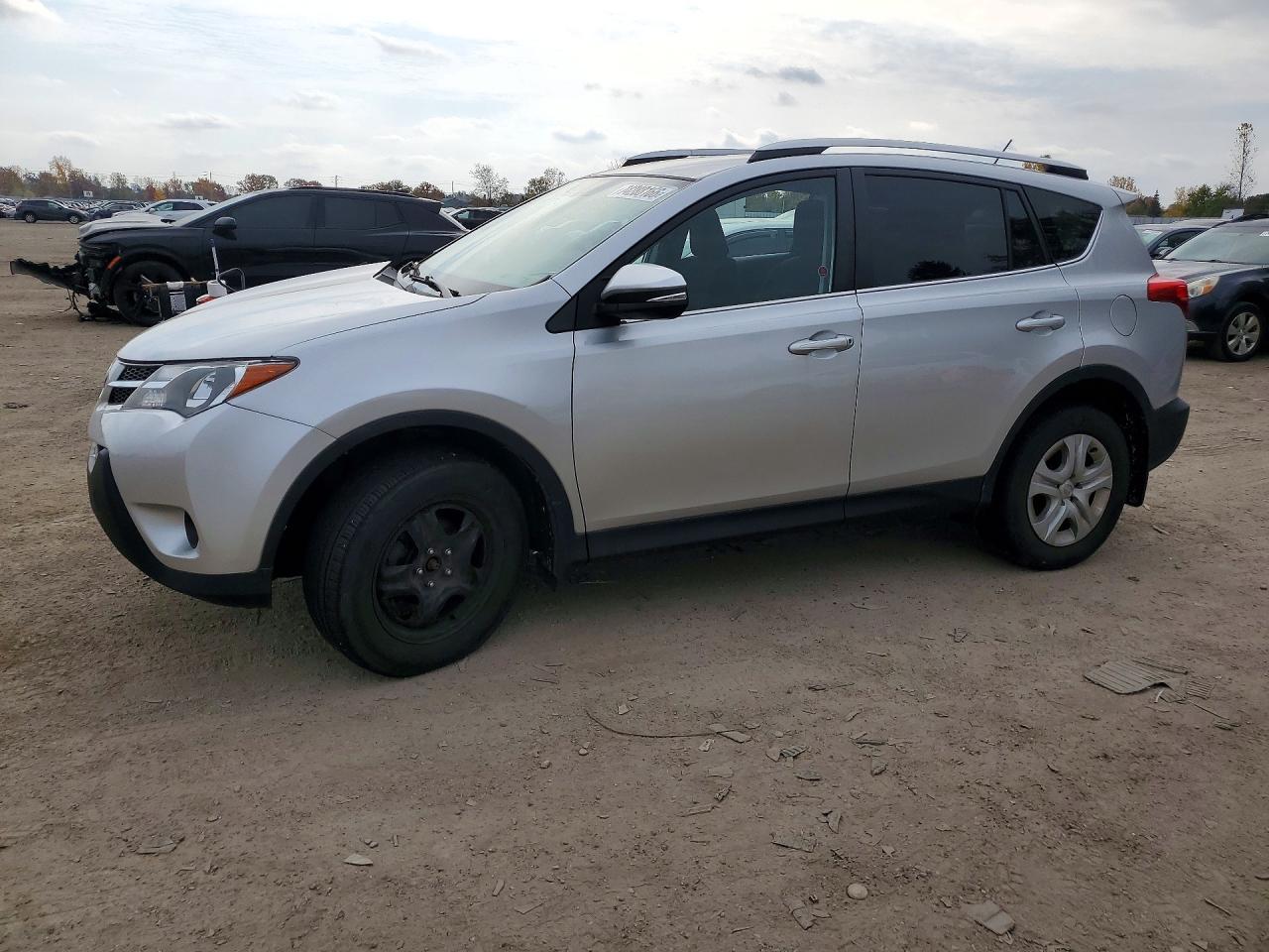 2015 TOYOTA RAV4 LE | 2T3BFREV5FW276176 | UPCARS