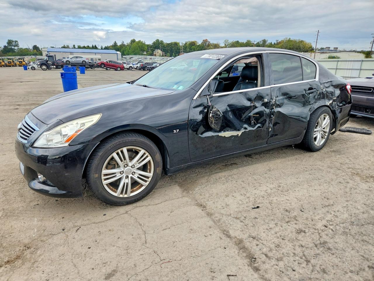 2015 INFINITI Q40 BASE | JN1CV6AR7FM650138 | UPCARS
