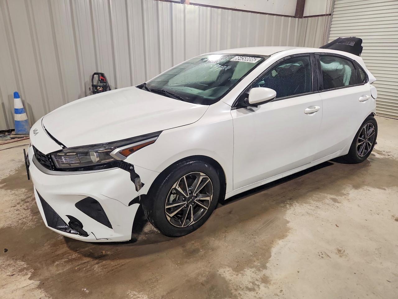 2023 KIA FORTE LXS | 3KPF24AD6PE530455 | UPCARS