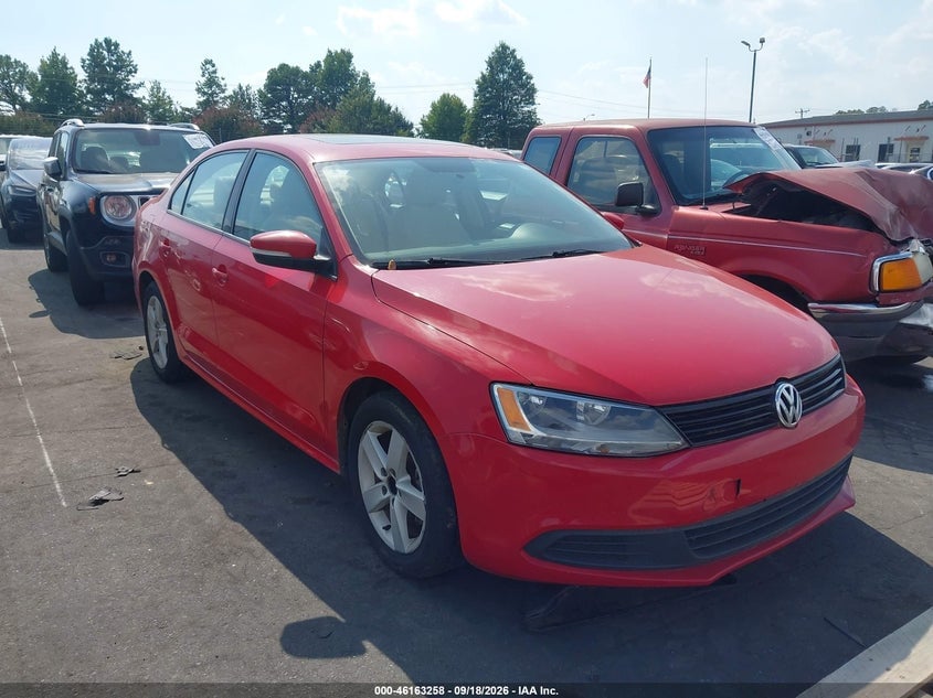 2011 VOLKSWAGEN JETTA 2.0L TDI | 3VWLL7AJ4BM080887 | UPCARS