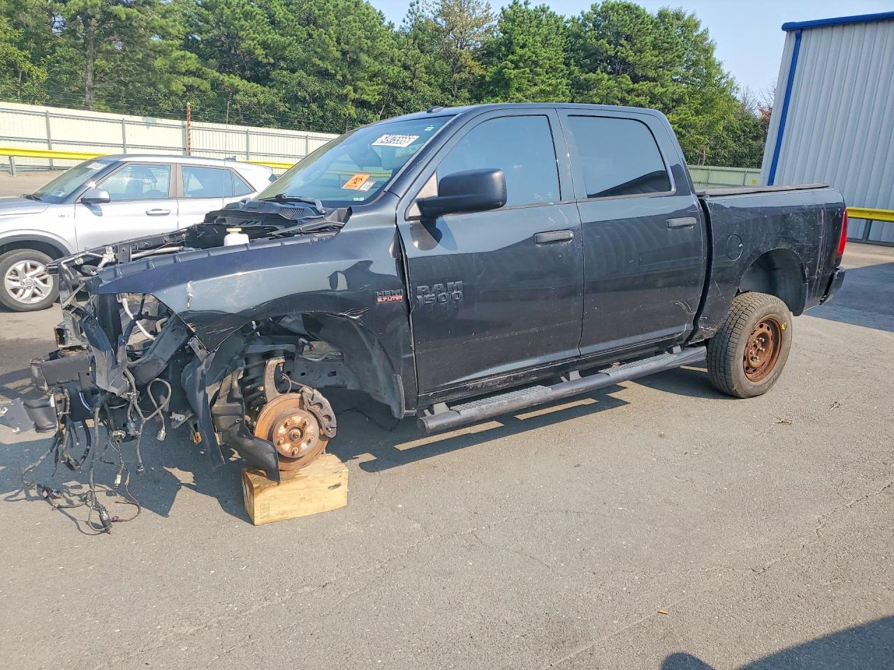 2018 RAM 1500 ST | 3C6RR7KT8JG123689 | UPCARS