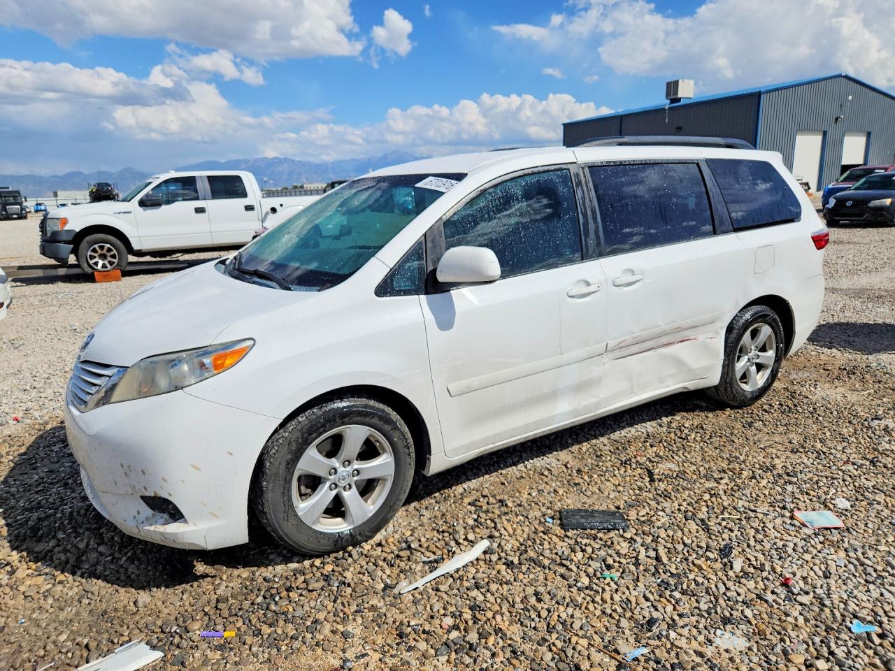 2015 TOYOTA SIENNA LE | 5TDKK3DC0FS568585 | UPCARS