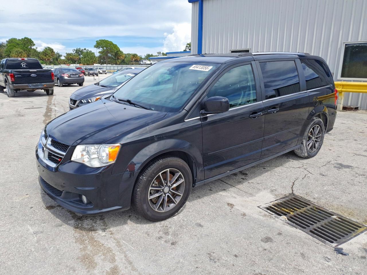2017 DODGE CARAVAN SXT | 2C4RDGCG6HR856806 | UPCARS
