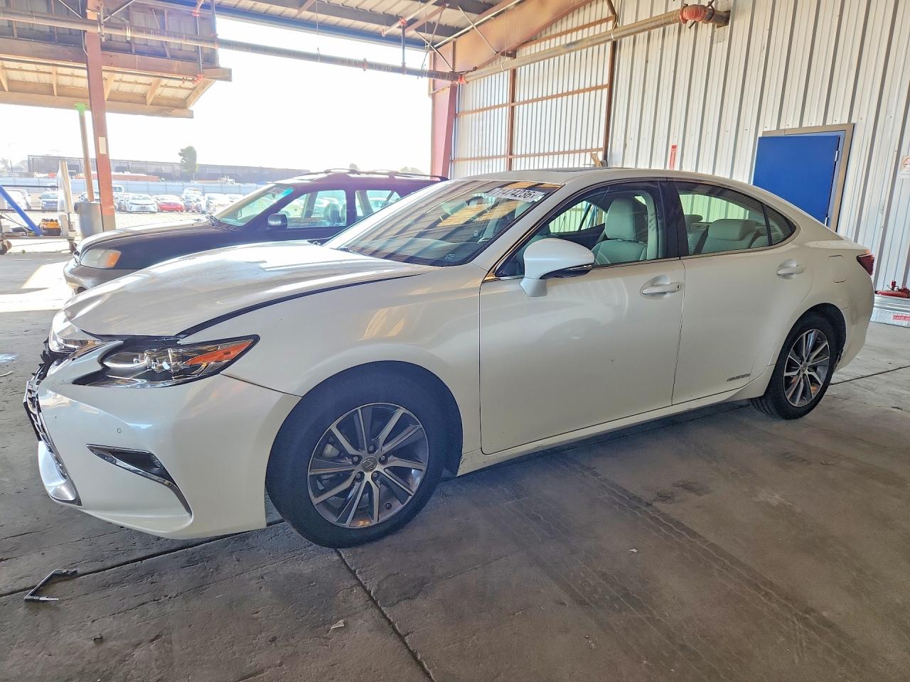 2018 LEXUS ES 300H | JTHBW1GG6J2169525 | UPCARS