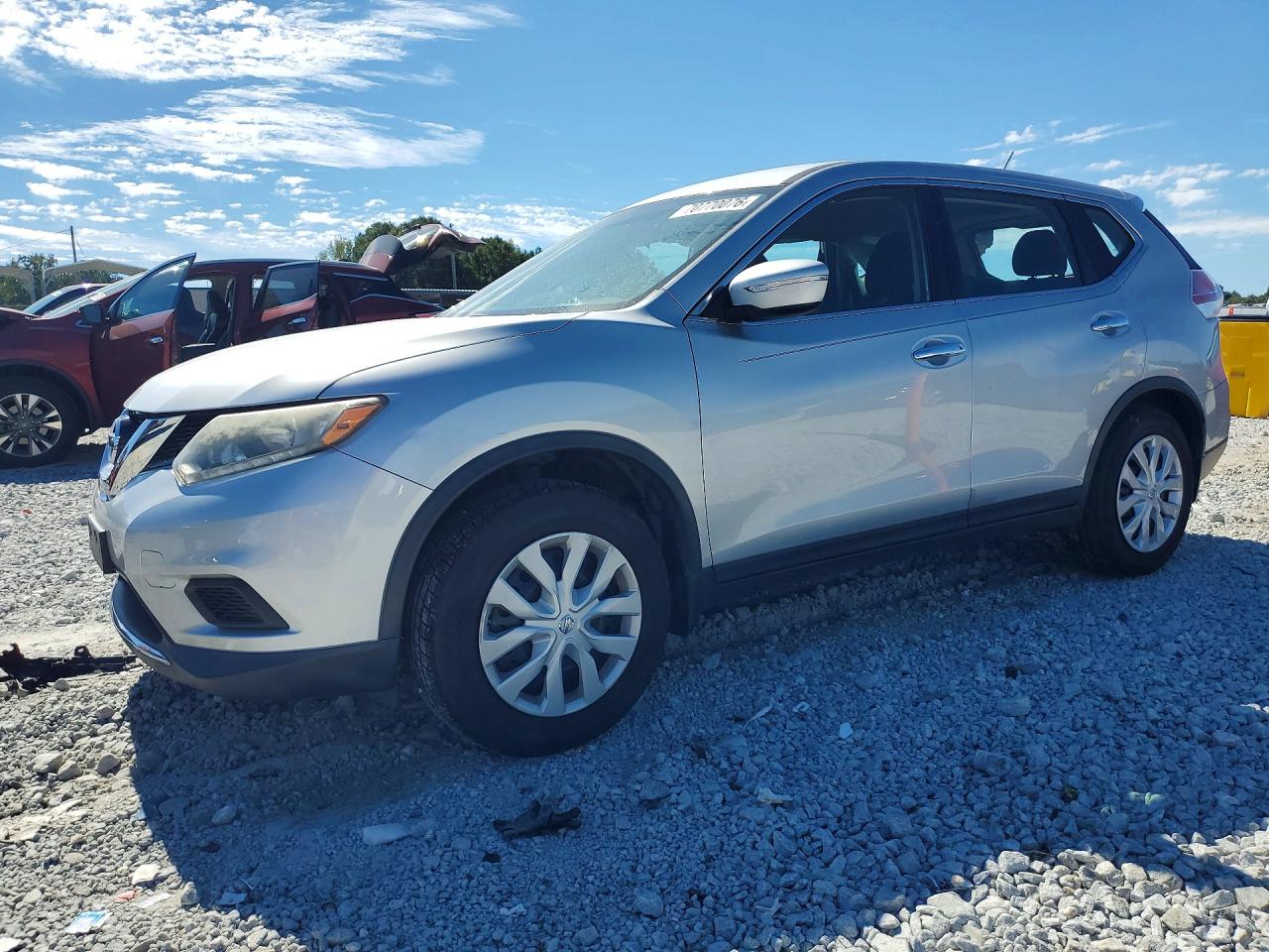 2015 NISSAN ROGUE S | KNMAT2MT6FP533532 | UPCARS