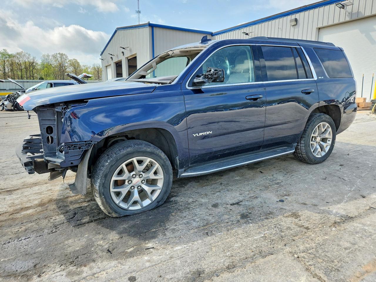 2017 GMC YUKON SLE | 1GKS2AKC7HR314773 | UPCARS