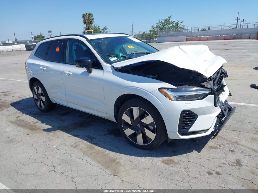 2024 VOLVO XC60 RECHARGE PLUG-IN HYBRID T8 PLUS DARK THEME | YV4H60DL0R1908880 | UPCARS