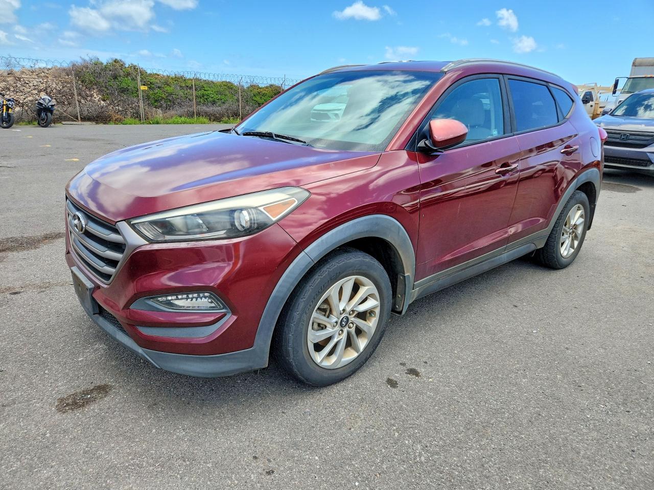 2016 HYUNDAI TUCSON SE | KM8J33A45GU223583 | UPCARS
