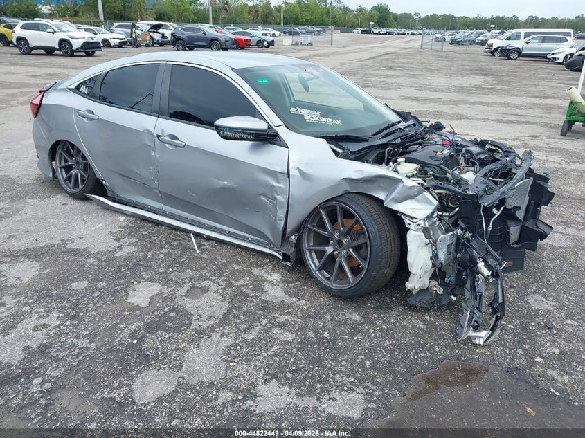 2018 HONDA CIVIC LX | 19XFC2E53JE035738 | UPCARS