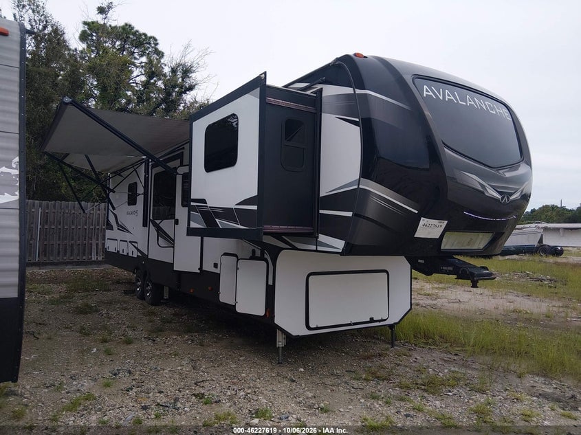 2020 KEYSTONE RV AVALANCHE | 4YDF38323LE760540 | UPCARS