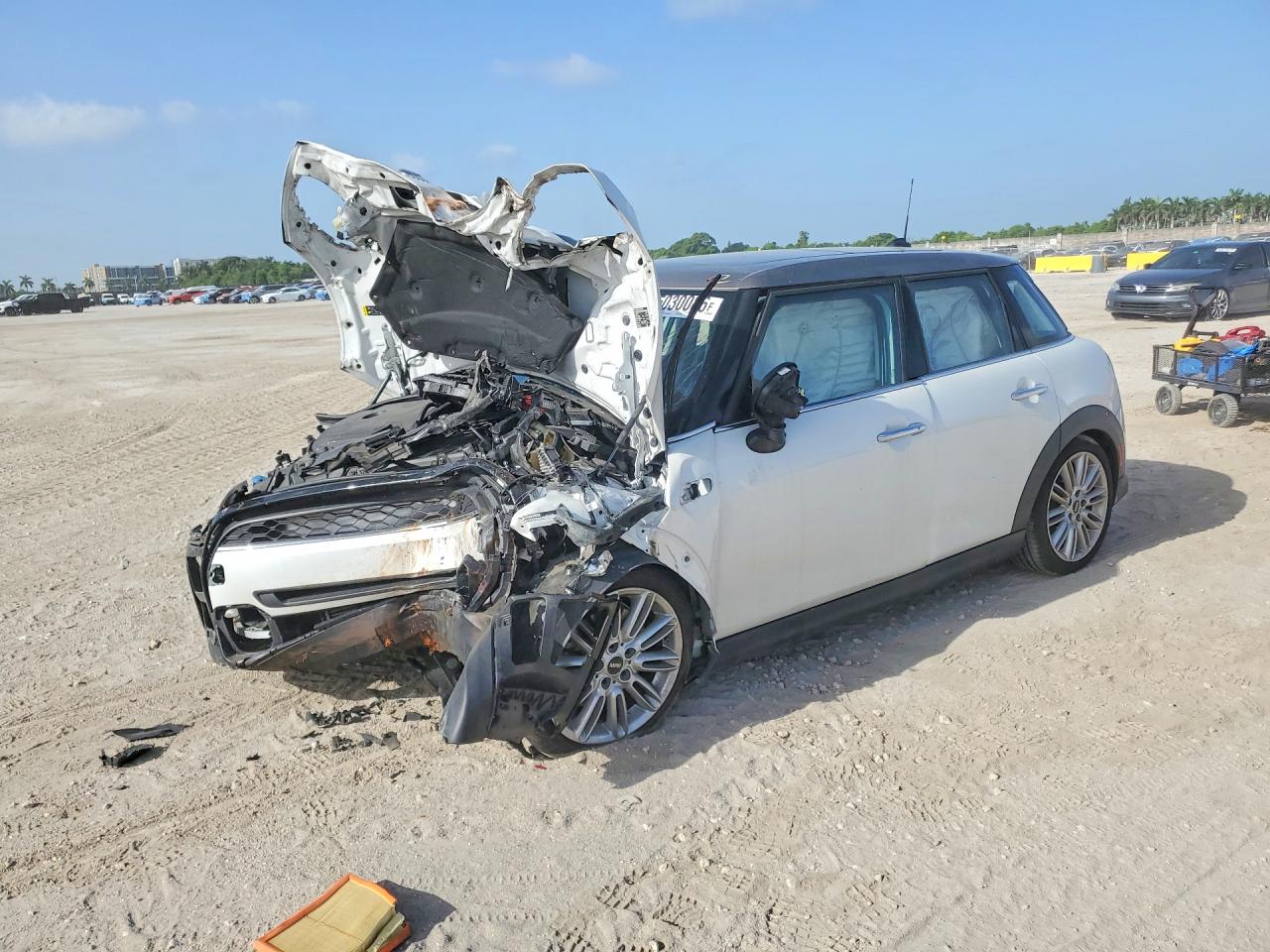 2024 MINI COOPER S | WMW53DK04R2U42554 | UPCARS