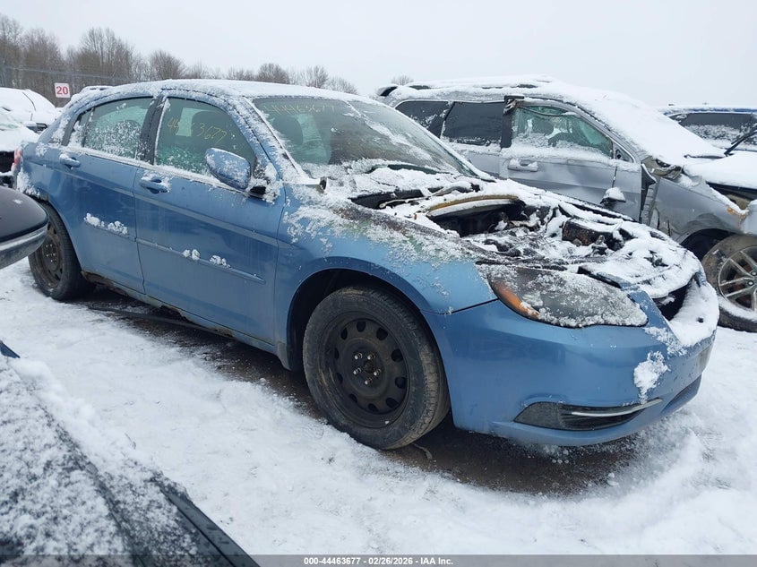 2011 CHRYSLER 200 LX | 1C3BC4FBXBN566600 | UPCARS