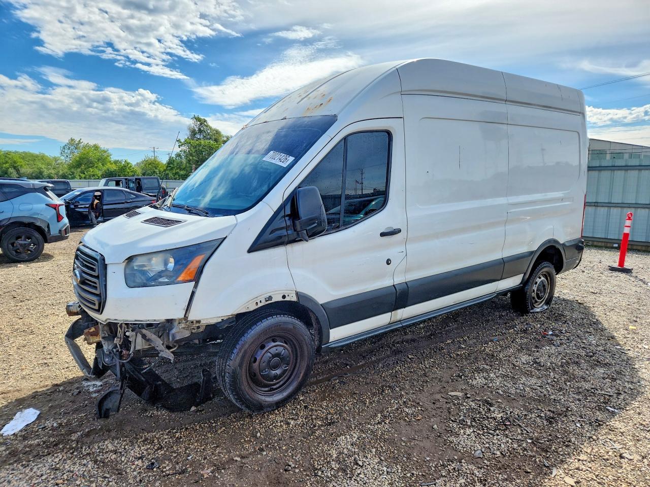 2017 FORD TRANSI T-250 | 1FTYR2XM5HKA74995 | UPCARS