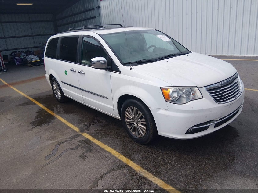 2016 CHRYSLER TOWN & COUNTRY TOURING-L ANNIVERSARY EDITION | 2C4RC1CG3GR304565 | UPCARS