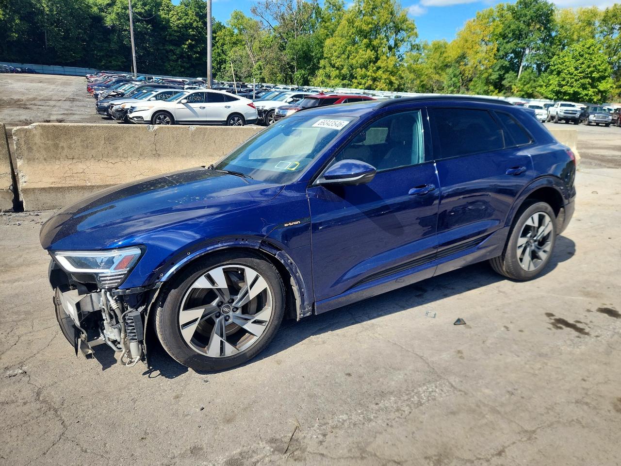 2022 AUDI E-TRON PREMIUM | WA1AAAGE1NB033717 | UPCARS