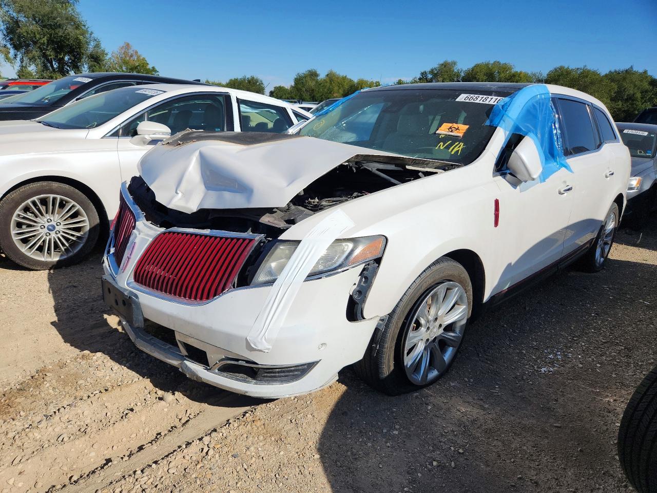2013 LINCOLN MKT | 2LMHJ5AT5DBL58897 | UPCARS