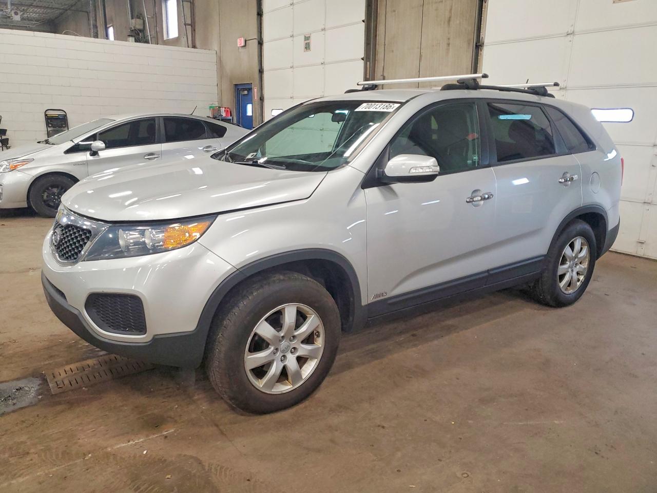2012 KIA SORENTO LX | 5XYKTCA68CG225849 | UPCARS
