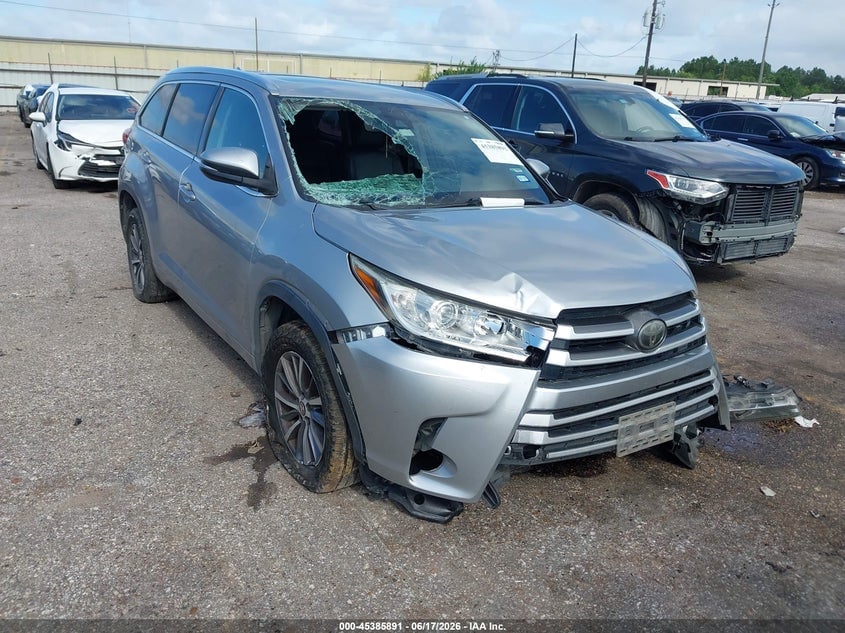 2017 TOYOTA HIGHLANDER XLE | 5TDKZRFH2HS512447 | UPCARS