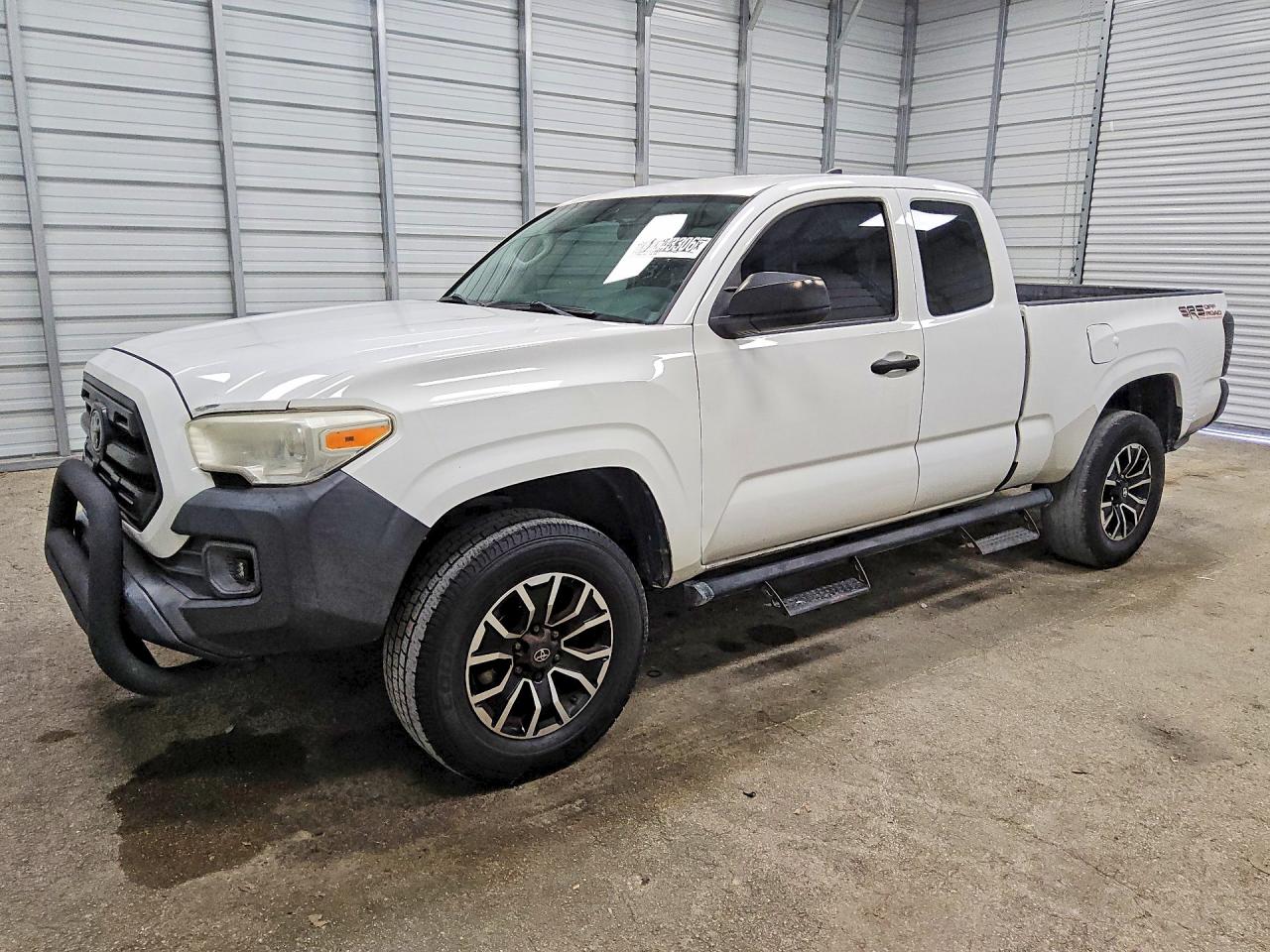 2017 TOYOTA TACOMA SR | 5TFRX5GN3HX090720 | UPCARS