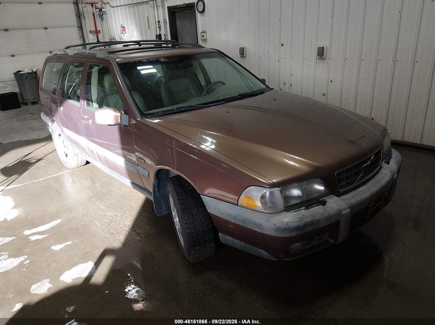 1998 VOLVO V70 XC | YV1LZ5647W2450696 | UPCARS