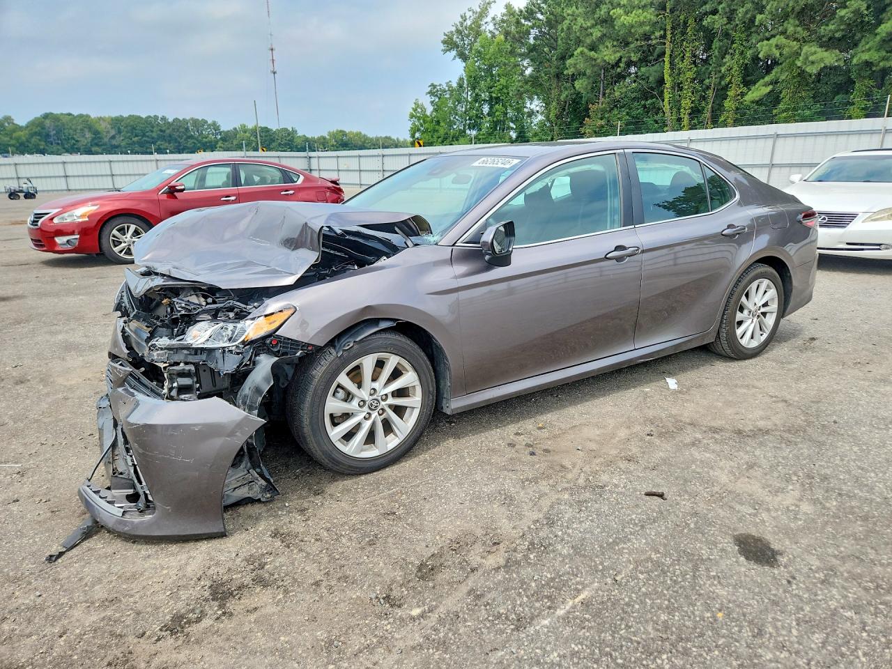 2022 TOYOTA CAMRY LE | 4T1C11AK8NU655812 | UPCARS
