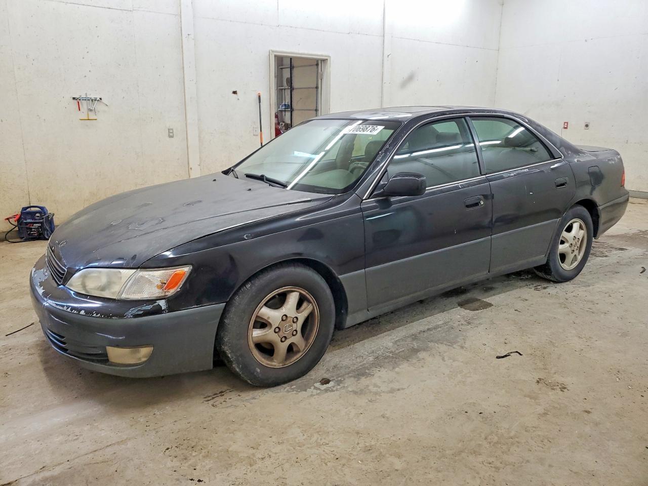 1998 LEXUS ES 300 | JT8BF28G4W5050155 | UPCARS