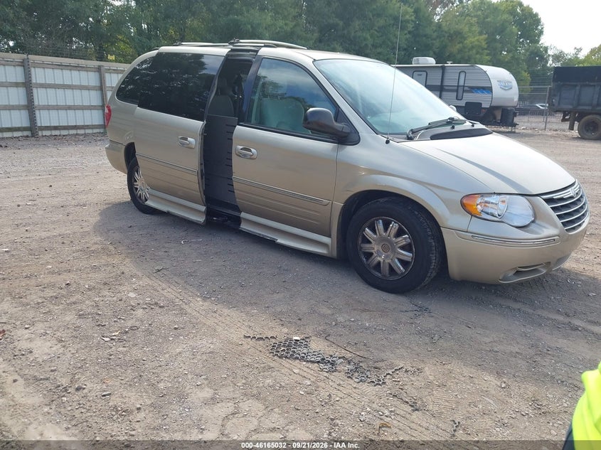 2005 CHRYSLER TOWN & COUNTRY LIMITED | 2C8GP64L75R251675 | UPCARS