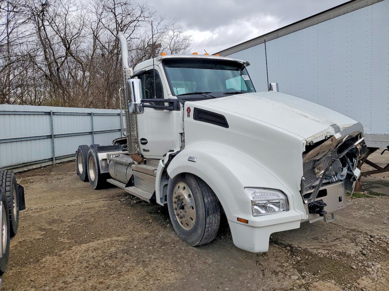2024 KENWORTH ALL OTHER T880 | 1XKZD49X9RJ379689 | UPCARS