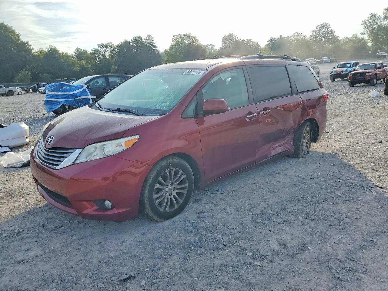 2015 TOYOTA SIENNA XLE PREMIUM 8-PASSENGER | 5TDYK3DC4FS569944 | UPCARS
