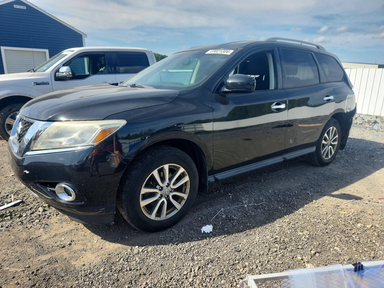 2015 NISSAN PATHFINDER SV | 5N1AR2MM7FC697026 | UPCARS