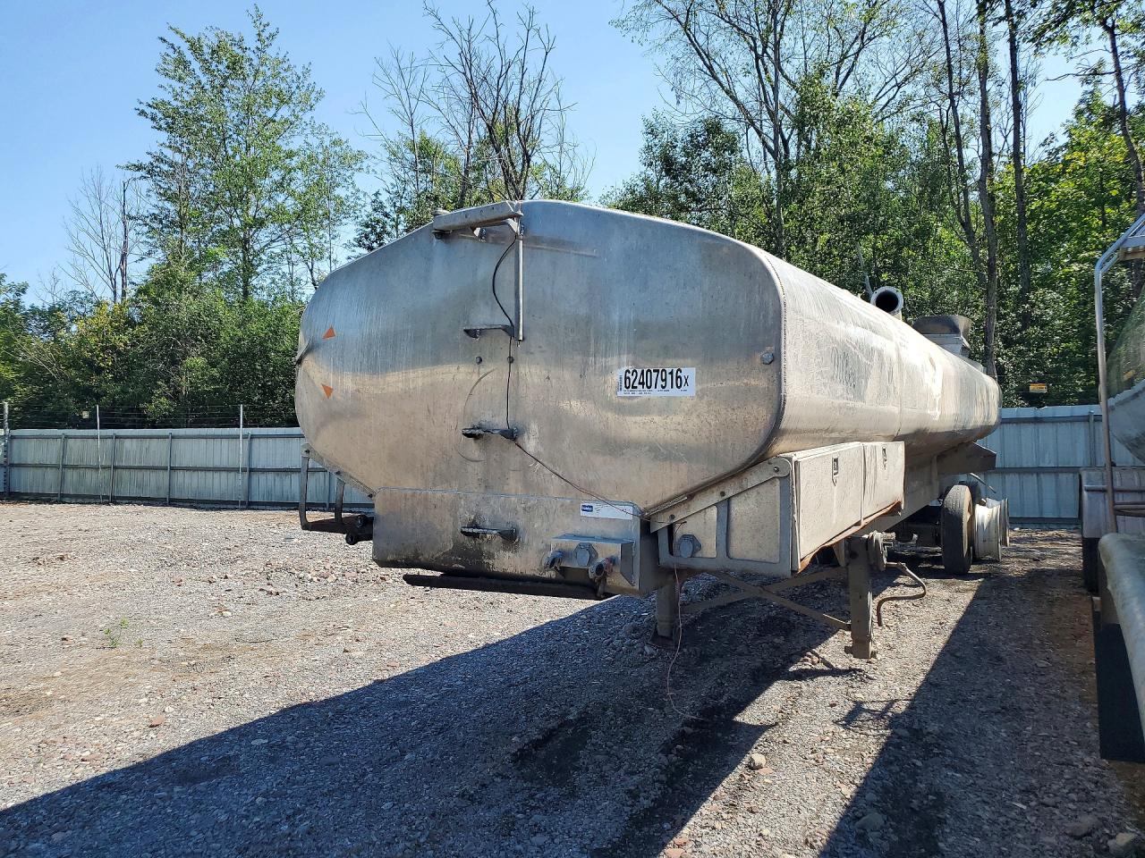 2020 DILLER TRAILERS AG EQUIPMENT STAL80000-36 FEED DELIVERY TRAILER | 1D9TA36Z3LC804097 | UPCARS