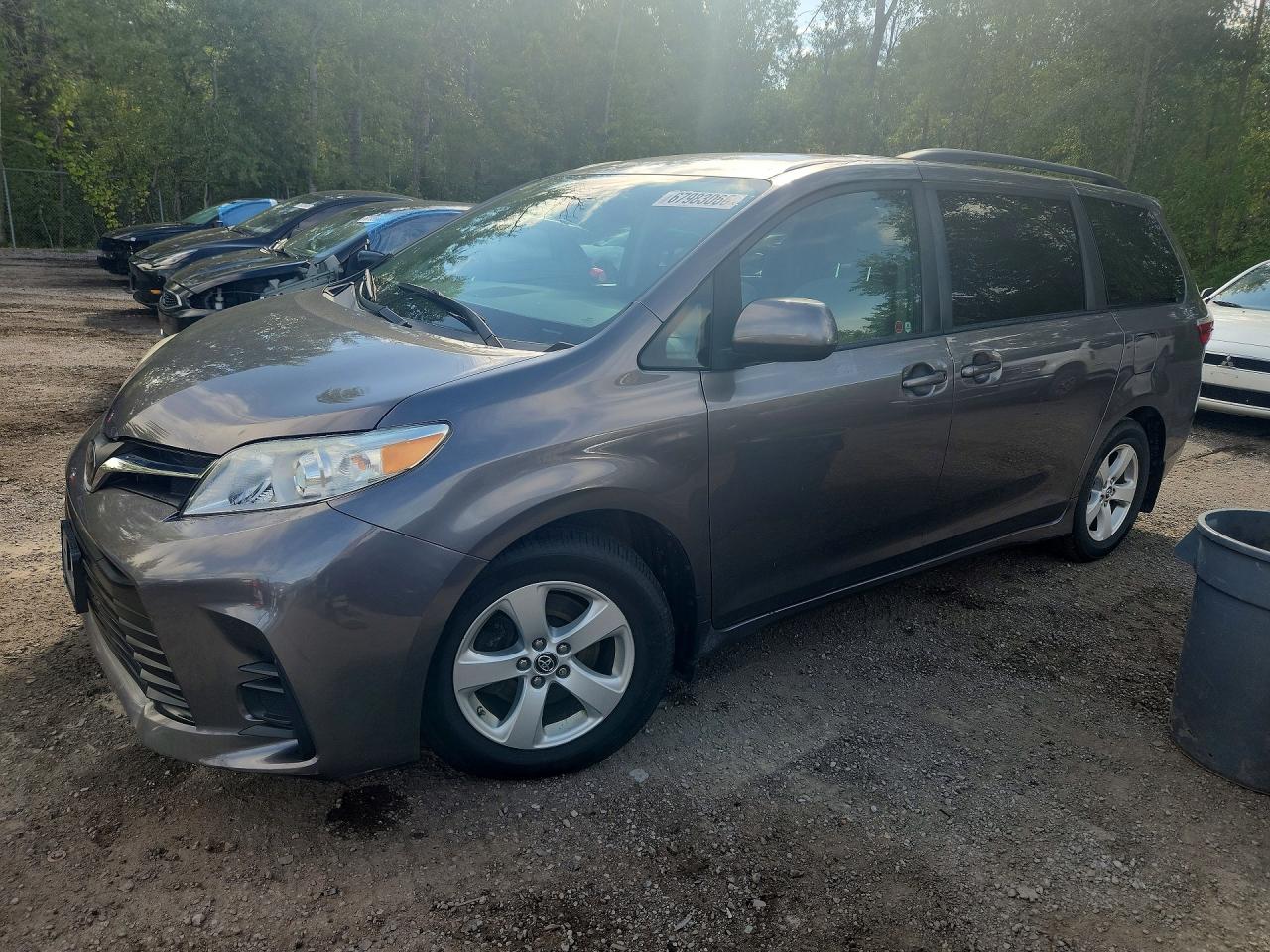 2018 TOYOTA SIENNA LE | 5TDKZ3DC1JS965601 | UPCARS