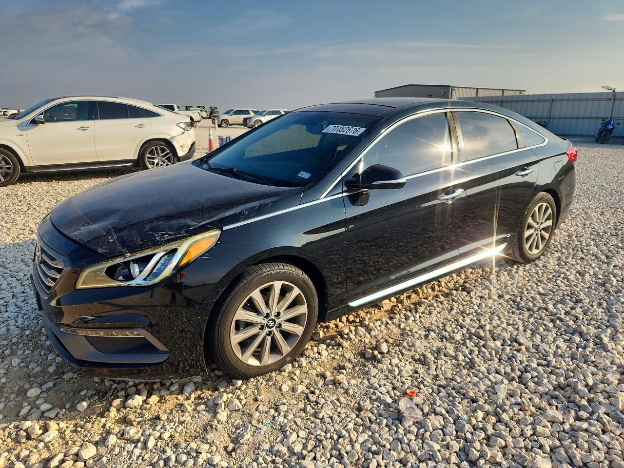 2016 HYUNDAI SONATA LIMITED | 5NPE34AF3GH433588 | UPCARS