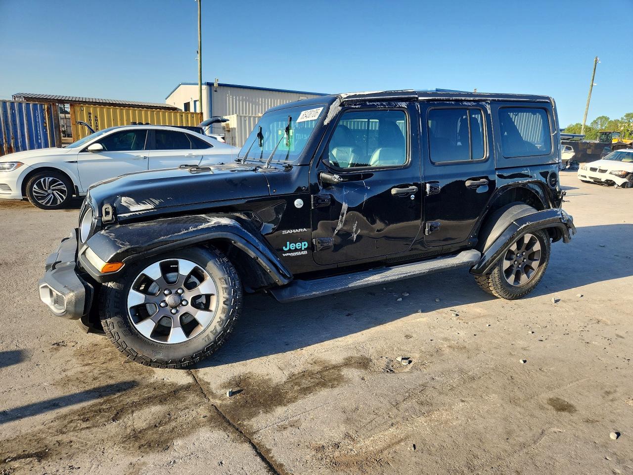 2018 JEEP WRANGLER SAHARA | 1C4HJXEG1JW121827 | UPCARS