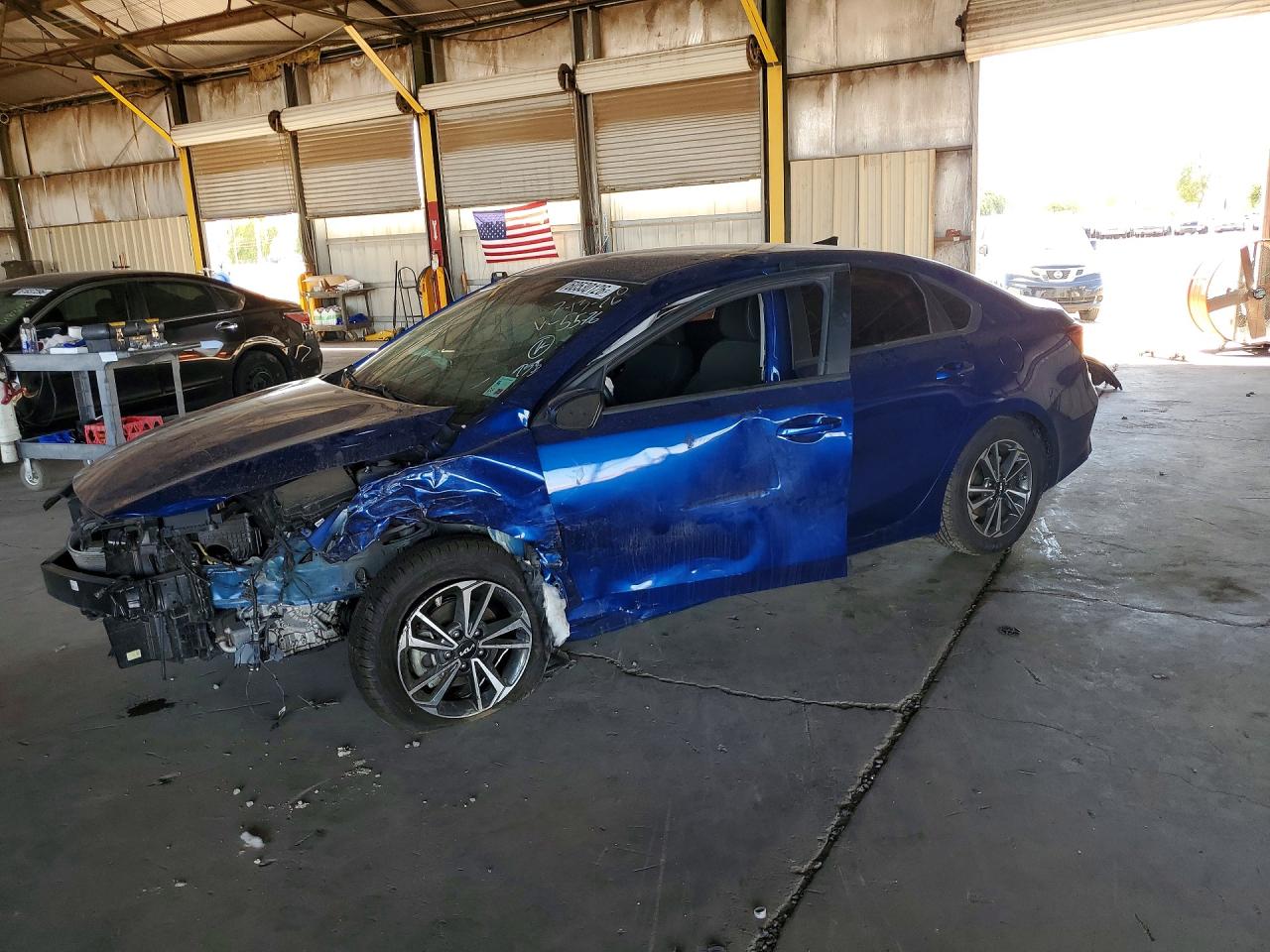 2023 KIA FORTE LXS | 3KPF24AD8PE675576 | UPCARS