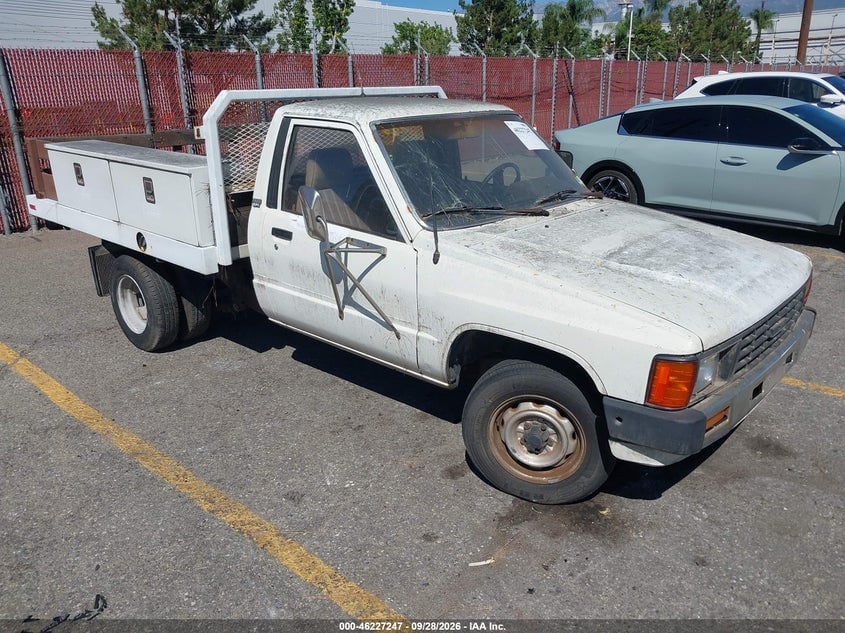 1986 TOYOTA PICKUP CAB CHASSIS RN55 | JT5RN55R0G7003779 | UPCARS