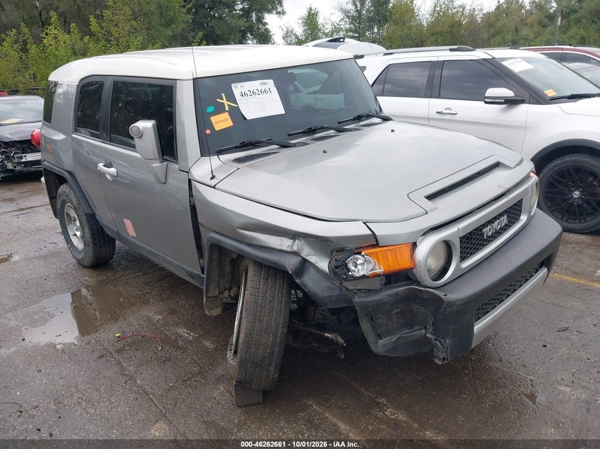 2010 TOYOTA FJ CRUISER | JTEBU4BF7AK087578 | UPCARS