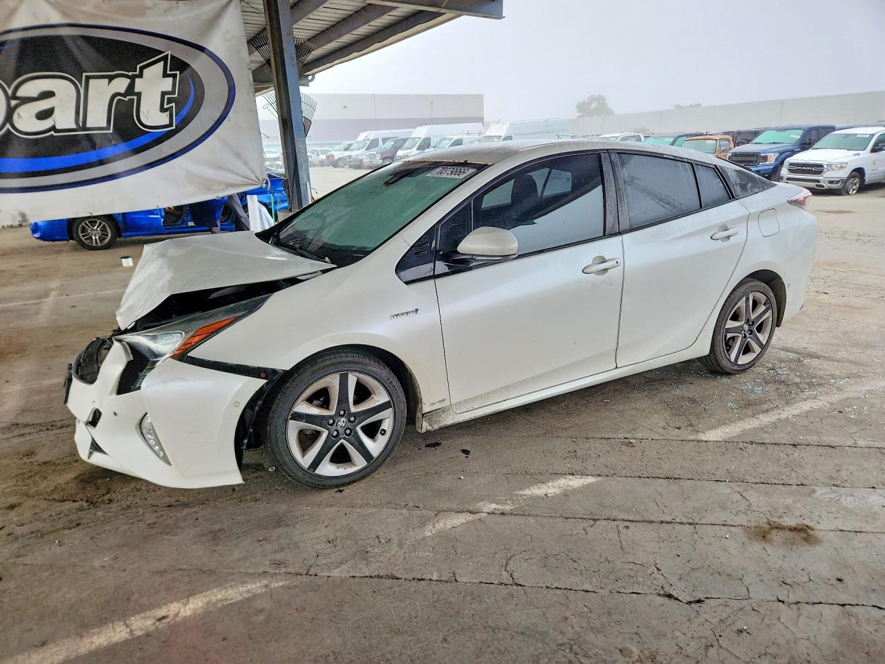 2018 TOYOTA PRIUS THREE TOURING | JTDKARFU0J3065127 | UPCARS