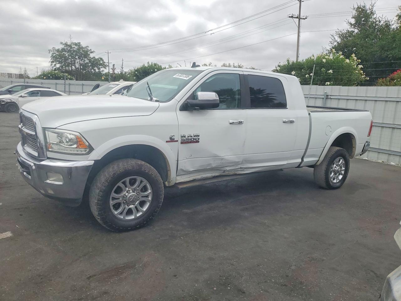 2015 RAM 3500 LARAMIE | 3C63R3MLXFG616826 | UPCARS