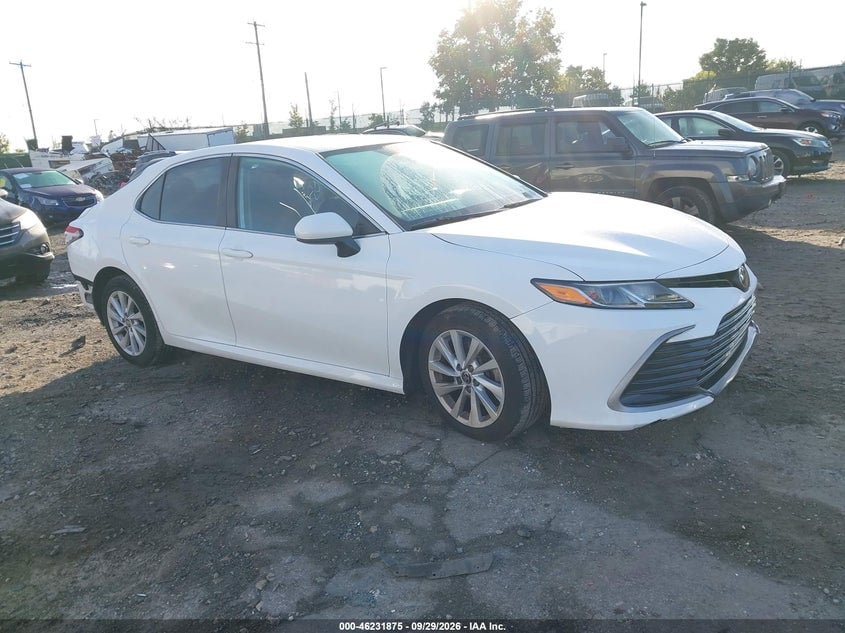 2022 TOYOTA CAMRY LE | 4T1C11AK4NU683686 | UPCARS