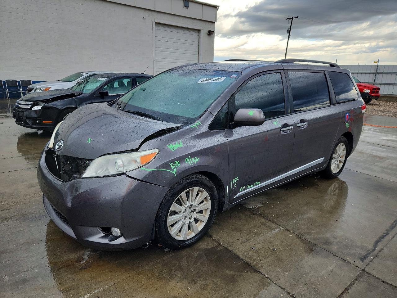 2014 TOYOTA SIENNA XLE 7-PASSENGER | 5TDDK3DC0ES090515 | UPCARS