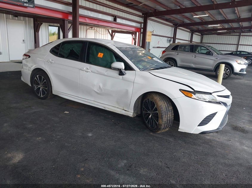2018 TOYOTA CAMRY SE | 4T1B11HK3JU011999 | UPCARS