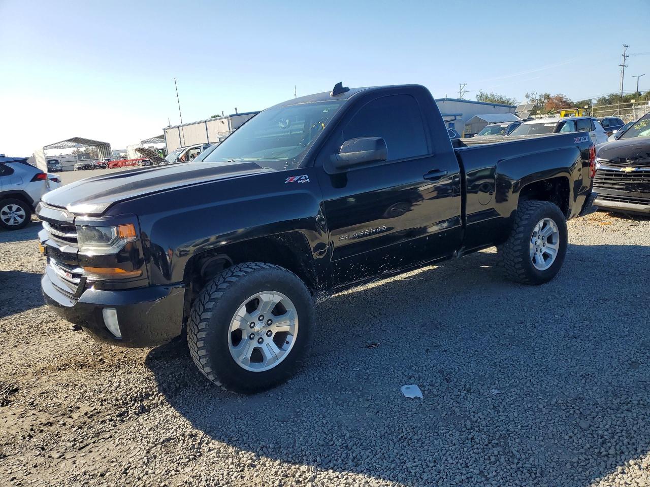 2017 CHEVROLET SILVERADO K1500 LT | 1GCNKREC9HZ141888 | UPCARS