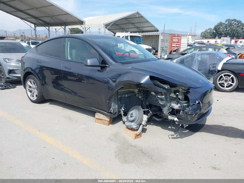 2024 TESLA MODEL Y LONG RANGE DUAL MOTOR ALL-WHEEL DRIVE | 7SAYGDEE3RA224694 | UPCARS