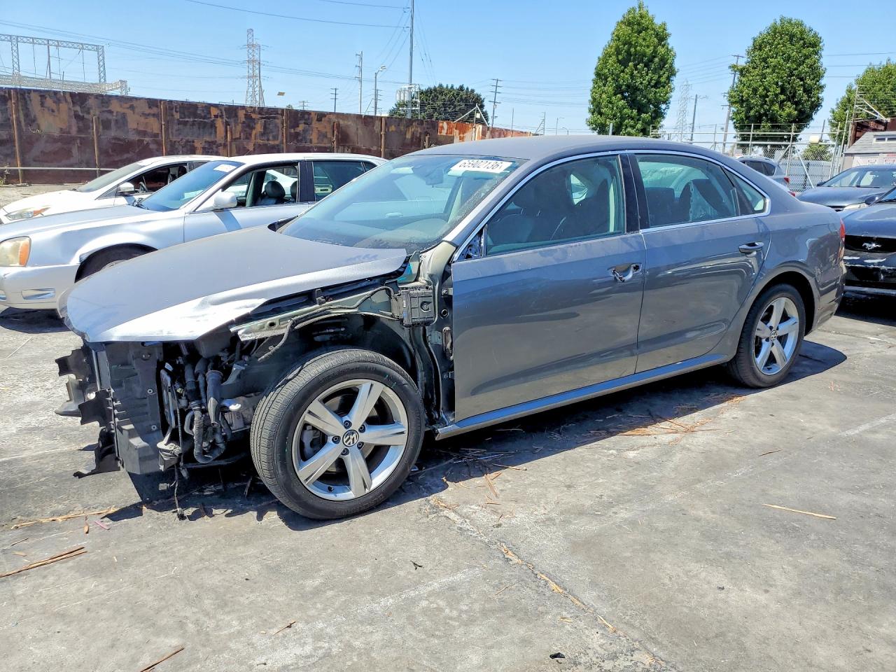 2015 VOLKSWAGEN PASSAT S | 1VWAT7A33FC113412 | UPCARS