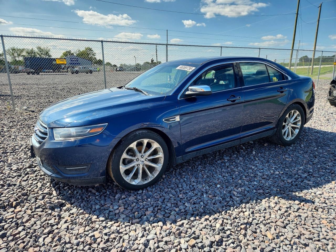 2016 FORD TAURUS LIMITED | 1FAHP2F80GG107807 | UPCARS