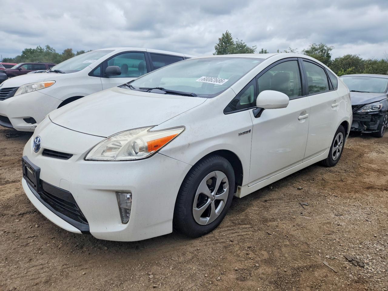 2014 TOYOTA PRIUS THREE | JTDKN3DUXE1814912 | UPCARS