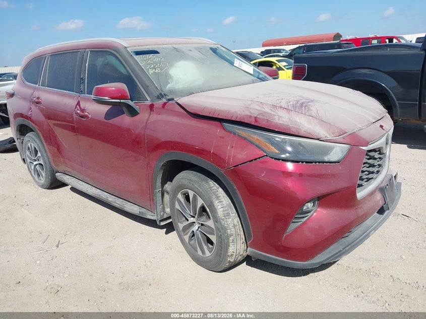 2022 TOYOTA HIGHLANDER XLE | 5TDGZRBH4NS225067 | UPCARS