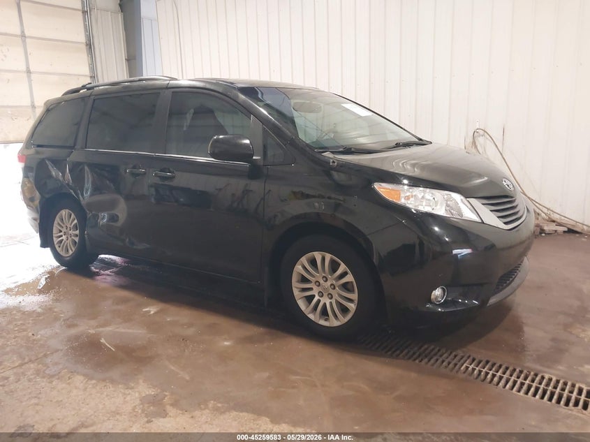 2013 TOYOTA SIENNA XLE V6 8 PASSENGER | 5TDYK3DC3DS299845 | UPCARS