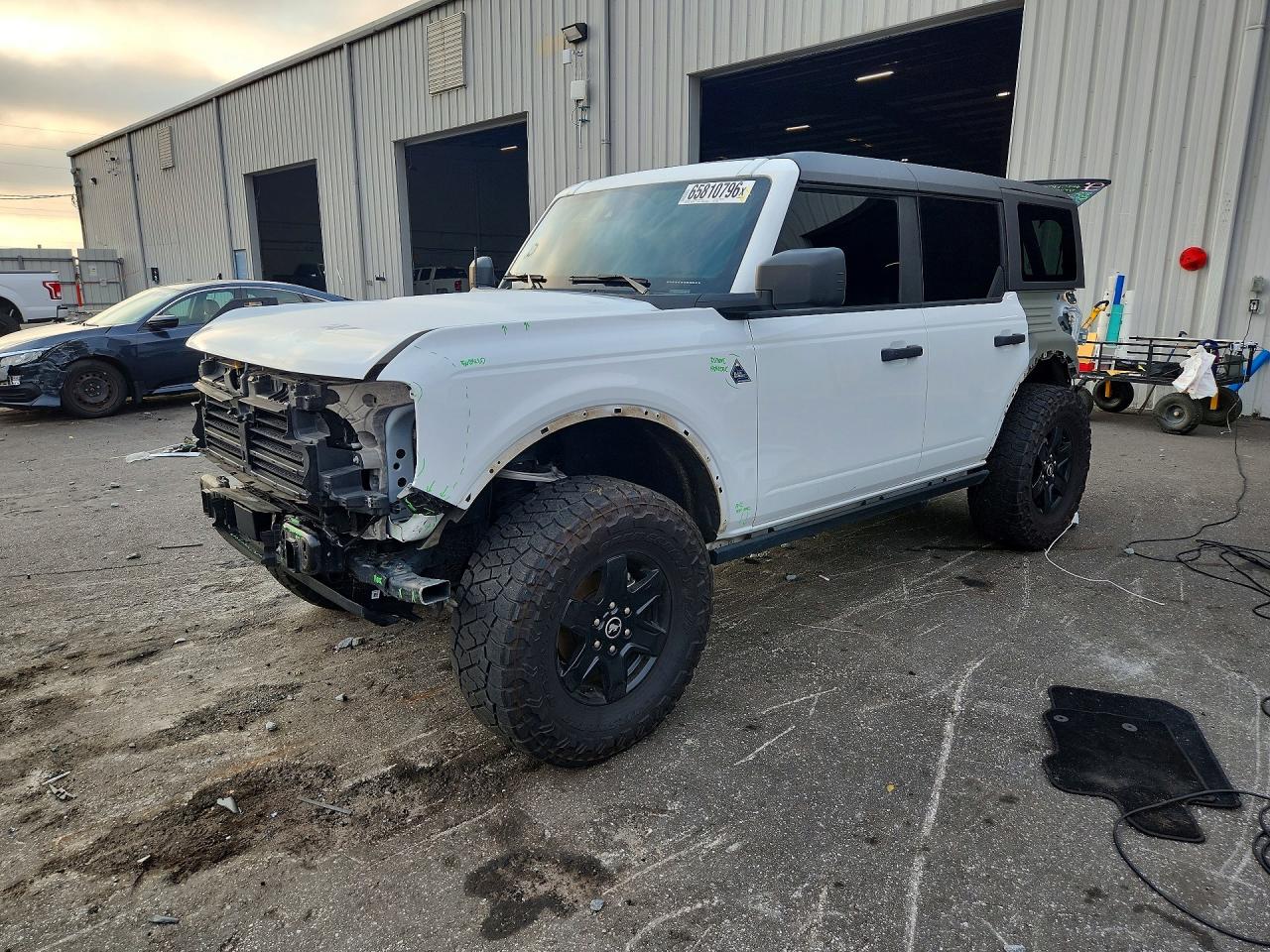 2024 FORD BRONCO BLACK DIAMOND | 1FMDE1BH1RLB41968 | UPCARS